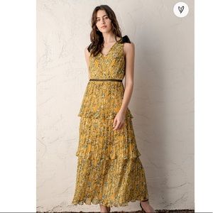 Lulus Yellow Floral Print Pleated Maxi Dress